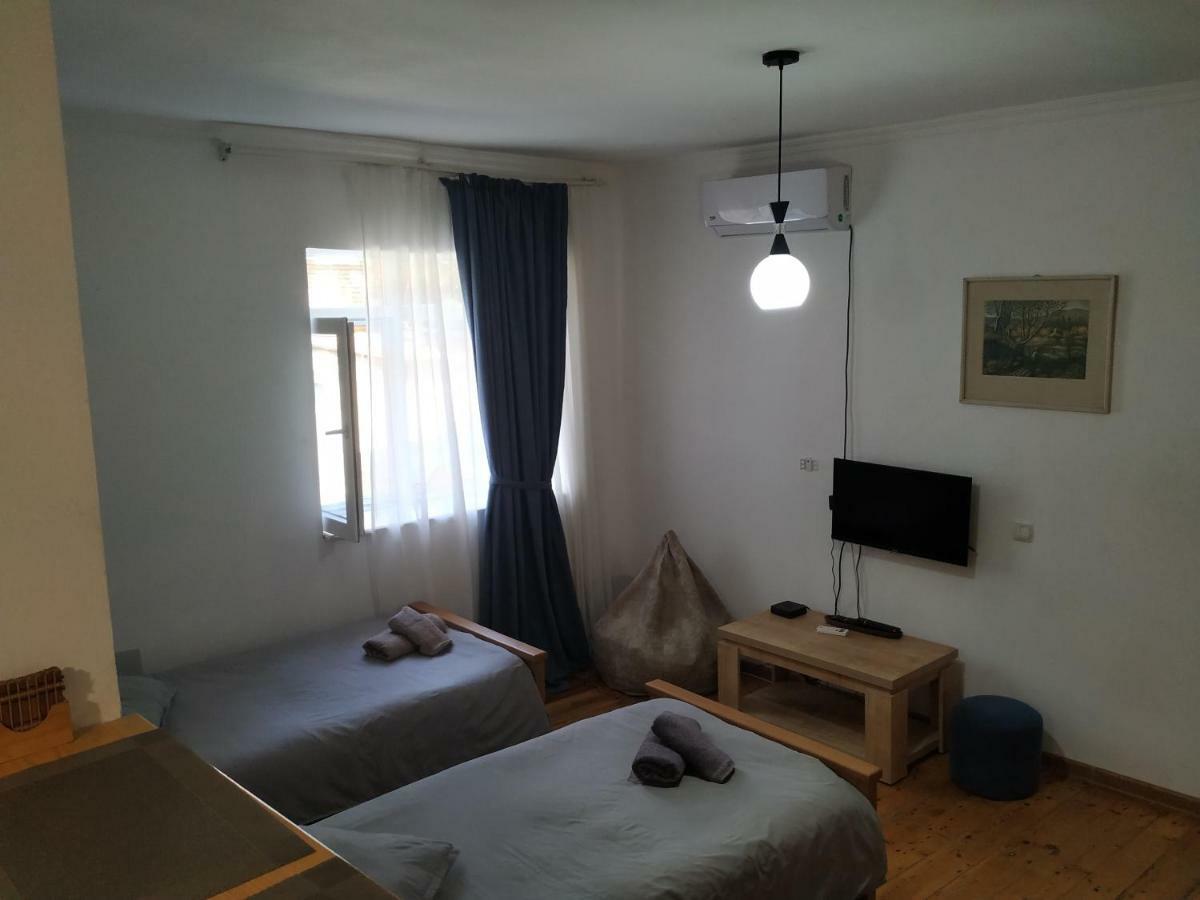 Vera Apartment Tbilisi Bagian luar foto
